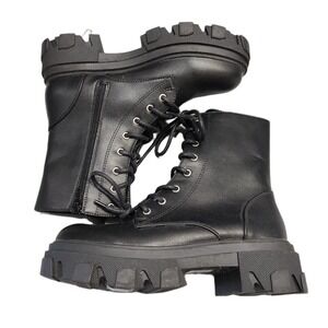 Forever 21 Combat Boots Womens US Size 7 Black Platform Lug Sole Chunky Lace Up